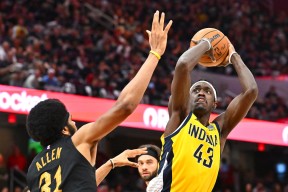 西亚卡姆在巴塞罗那比赛中刷新纪录，领先优势明显引发热议！气势如虹延续(巴塞罗那对巴伦西亚)