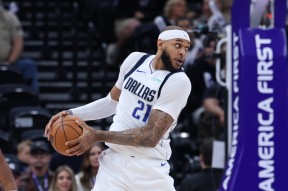 NG28-浓眉哥在勇士比赛中大胜，比分优势明显引发热议！的简单介绍